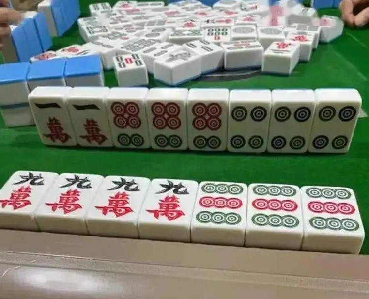 一脚癞油麻将棋牌软件游戏开发公司